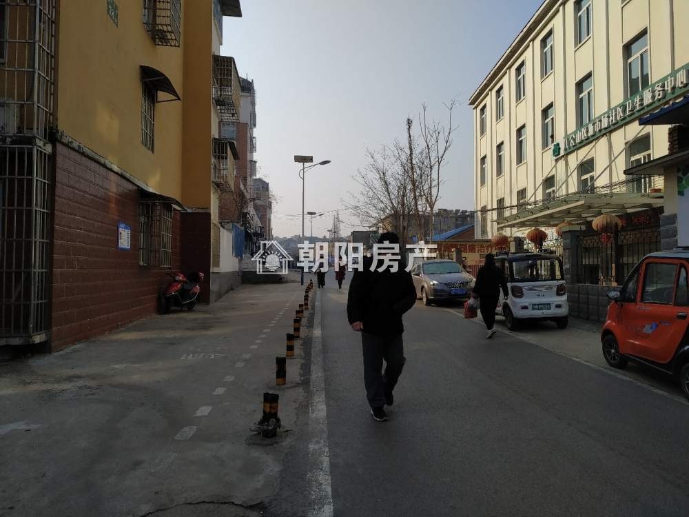 锦绣东苑 137平 南向大两居 学区房 2000元/平