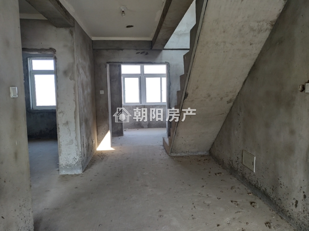 锦绣东苑 117平 南向两居 1994元/平 学区房