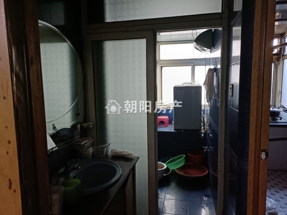谢一小综合楼 75平 南向两室 交通便利 随时看房