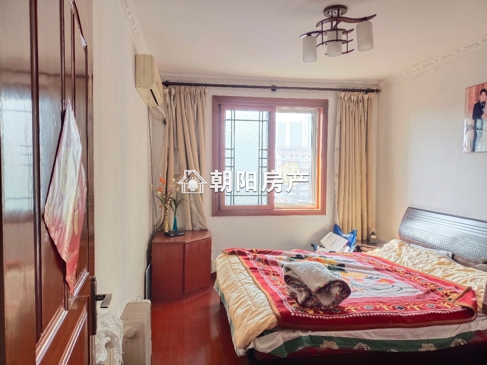 海达花园 117平 朝南精装三室 2400元/平 满两年