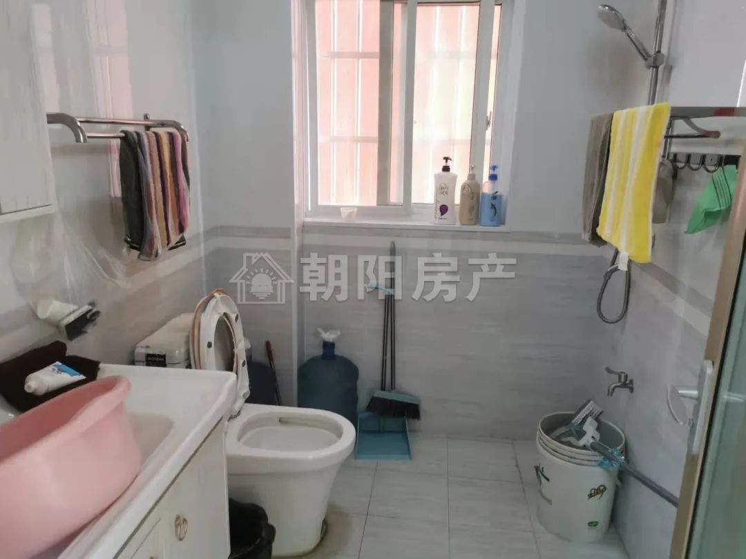 新湖小区西区 96平 精装两室朝南 单价2917元 学区房配套全