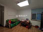 香港街 82平 南向精装三室 交通便利