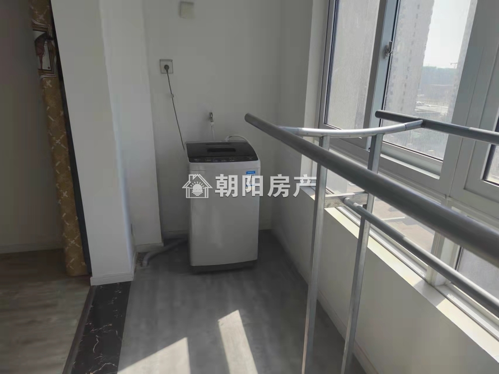万茂华府 115平 朝南精装三室 交通便利 学区房