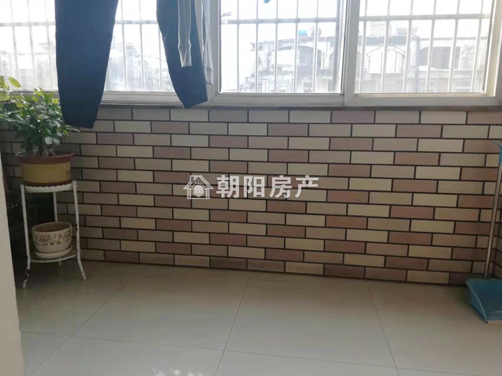 海达花园 82平 南向两居 交通便利 随时看房