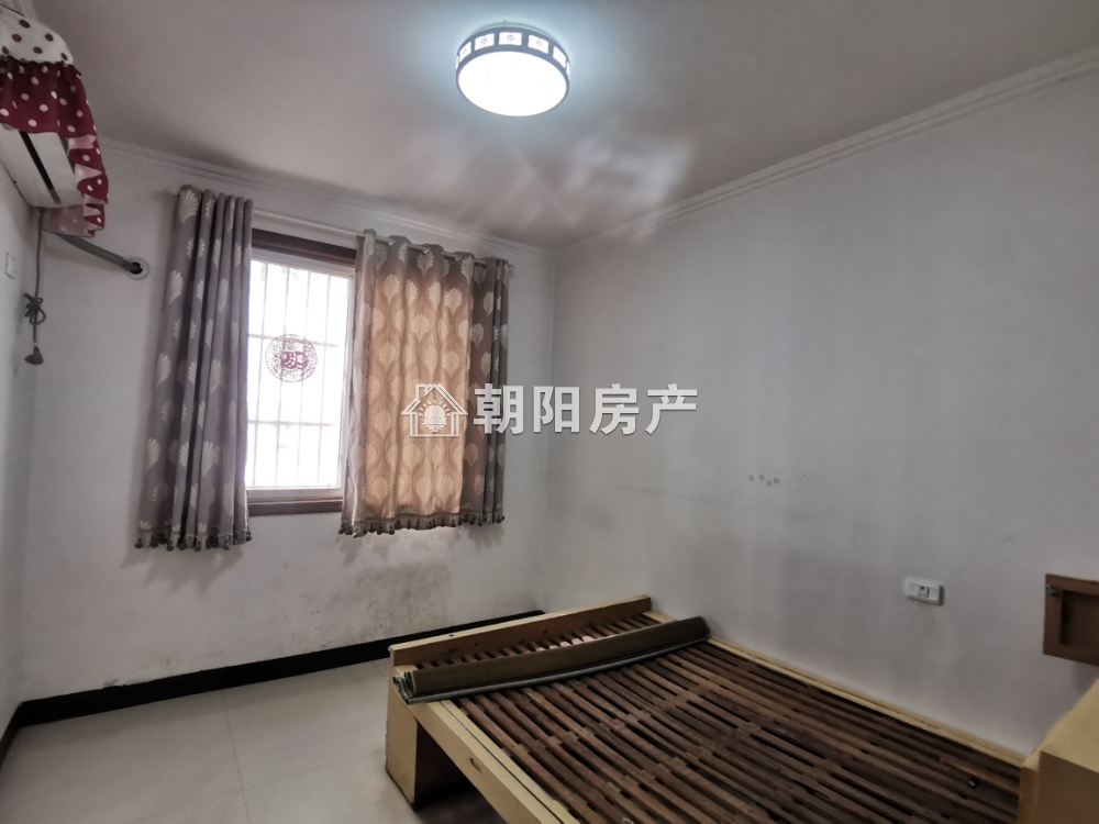 凤凰花园 125平 南向精装三室 4792元/平 满五唯一 学区房