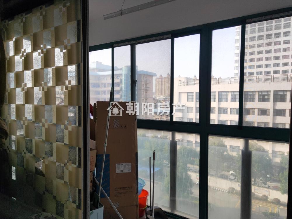 东方丽景 118平 南向三室两厅 中装采光好 交通便利