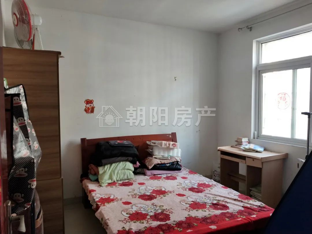 楚都小区一期 108平 南向三居 满两年 采光好