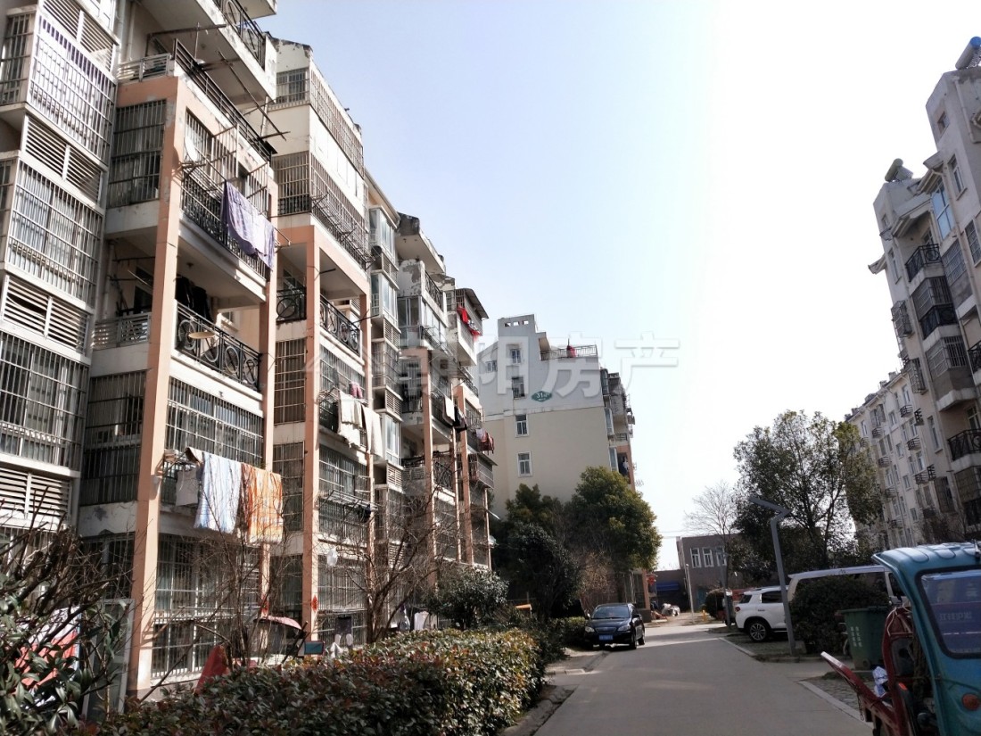 楚都小区一期 108平 南向三居 满两年 采光好