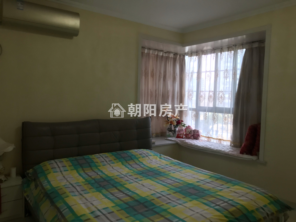 八公山新村B区 110平 朝南精装三室 交通便利 采光好