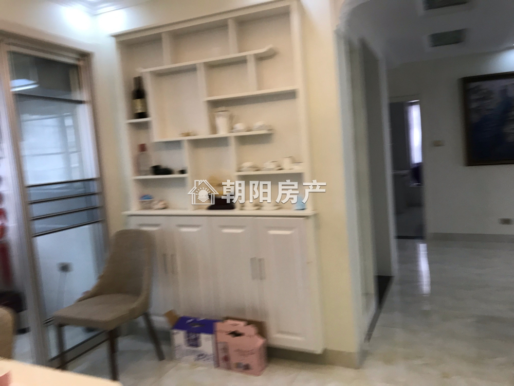 八公山新村B区 110平 朝南精装三室 交通便利 采光好