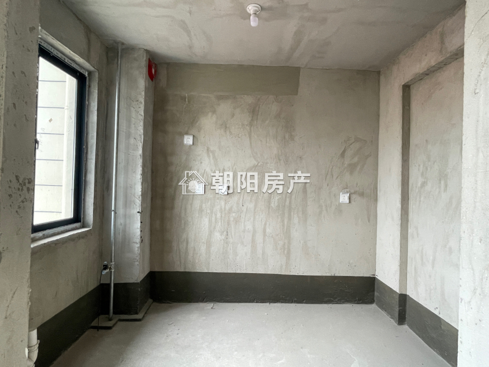 南山里 137平 南向三居毛坯 学区房 随时看房