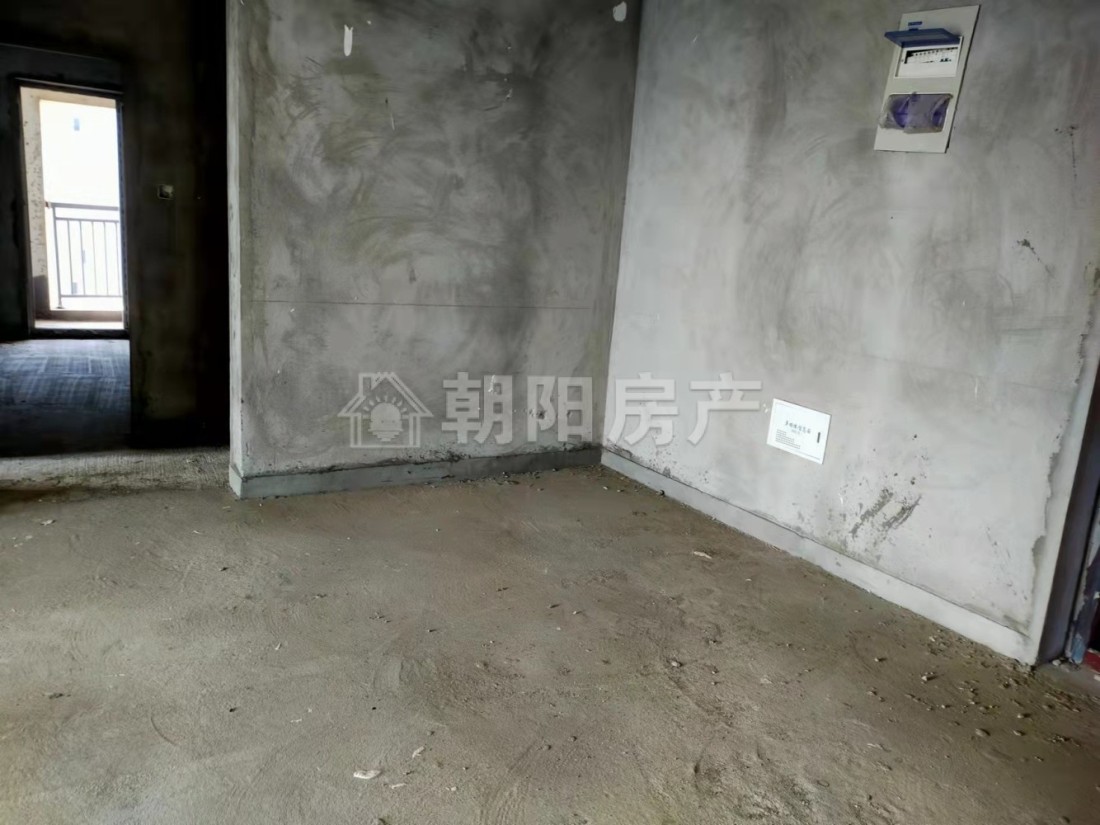 稻香花园二期 130平 南向三室 交通便利 毛坯