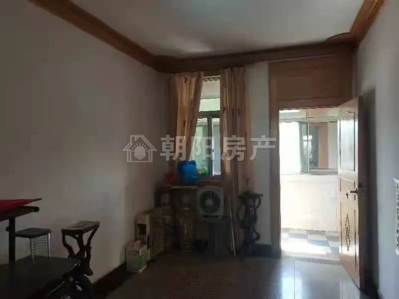 工农行家属楼 116平 南向三室 交通便利 配套齐全