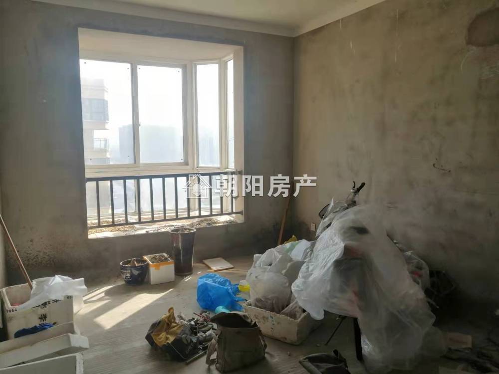 东城国际 108平 南向三居采光好 毛坯 3333元/平