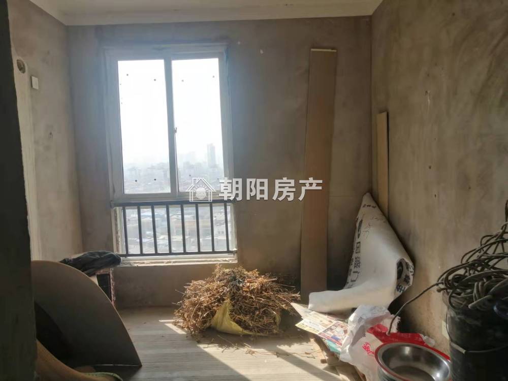 东城国际 108平 南向三居采光好 毛坯 3333元/平