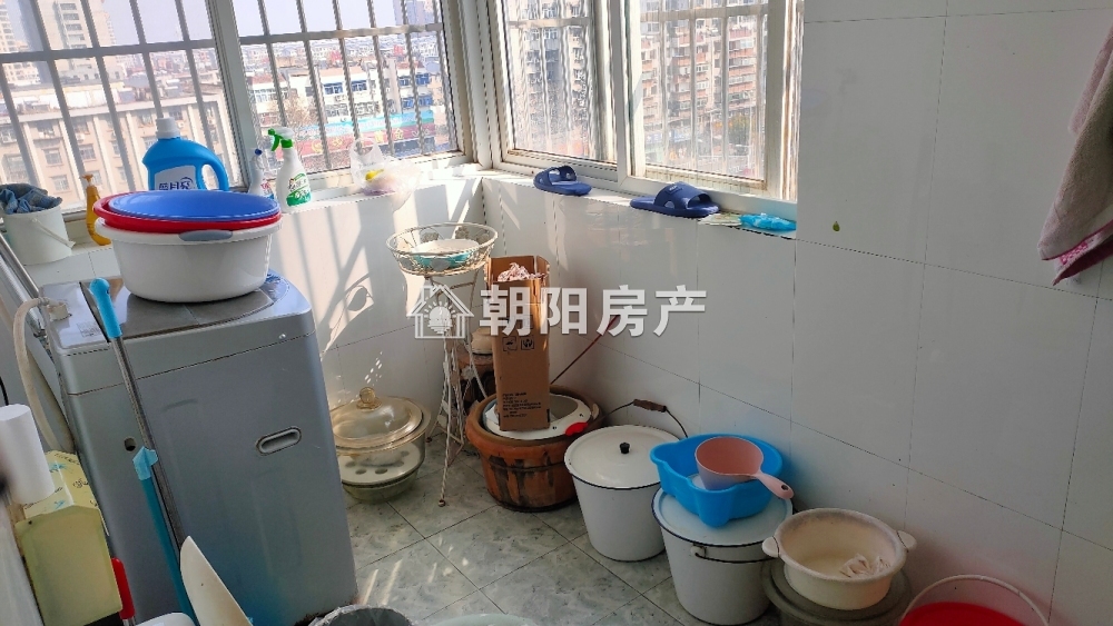 建西村 131平 南向精装三室 满五唯一 2733元/平