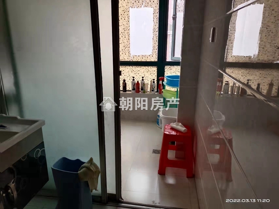 银鹭万树城 134平 南向精装三居 学区房 交通便利
