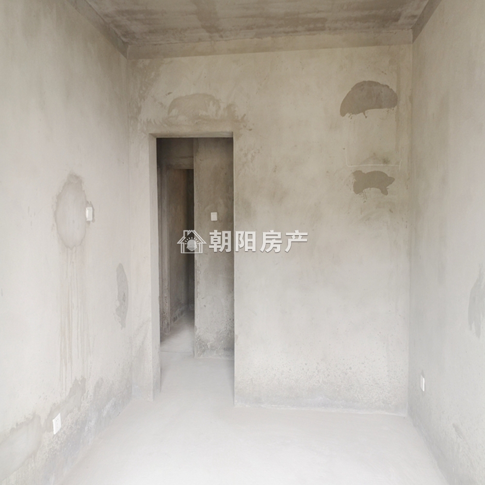 富力公馆 109平 南向三室 毛坯 配套齐全 购物便捷
