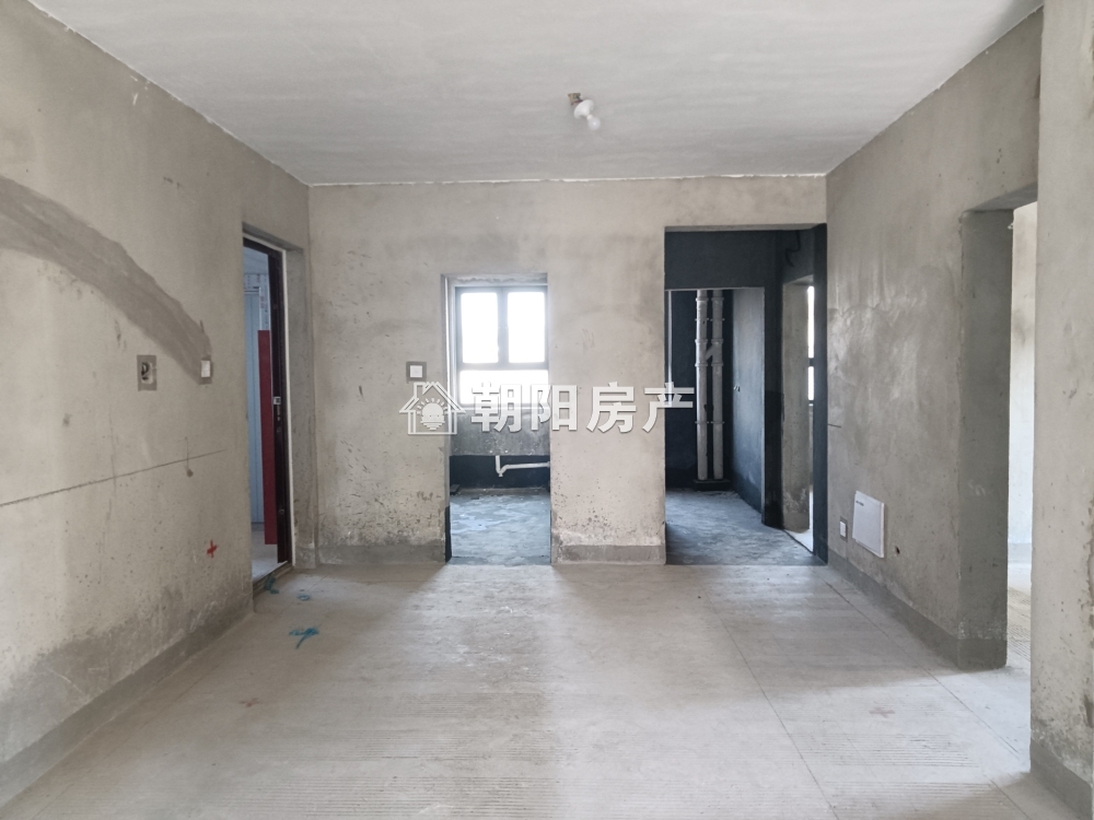 循理新嘉园 114平 南向三室 满两年 交通便利