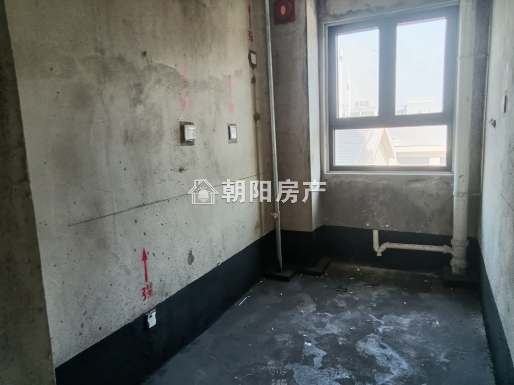 循理新嘉园 114平 南向三室 满两年 交通便利