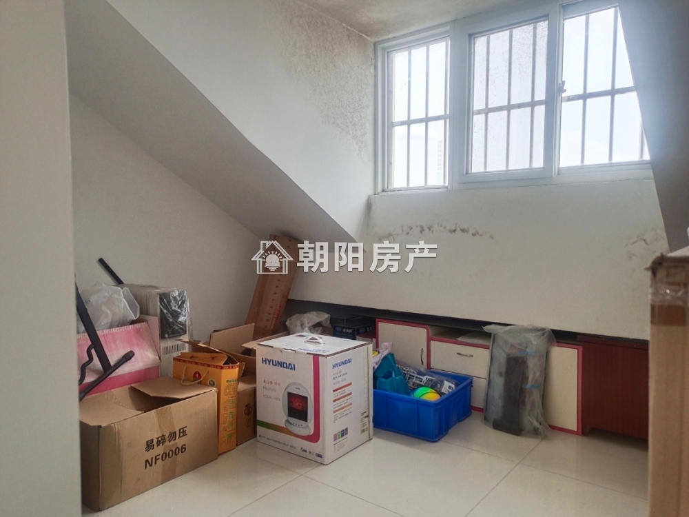 心享世城 135平 南向精装三居 单价2000元 交通便利