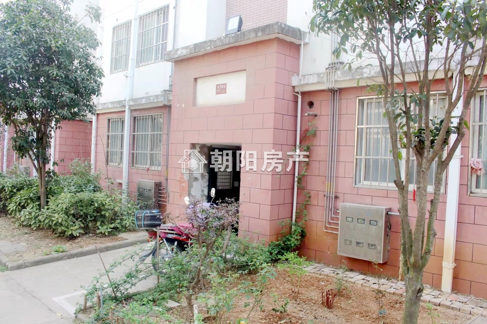 东华鑫城 93平 南向两室精装 满两年 交通便利