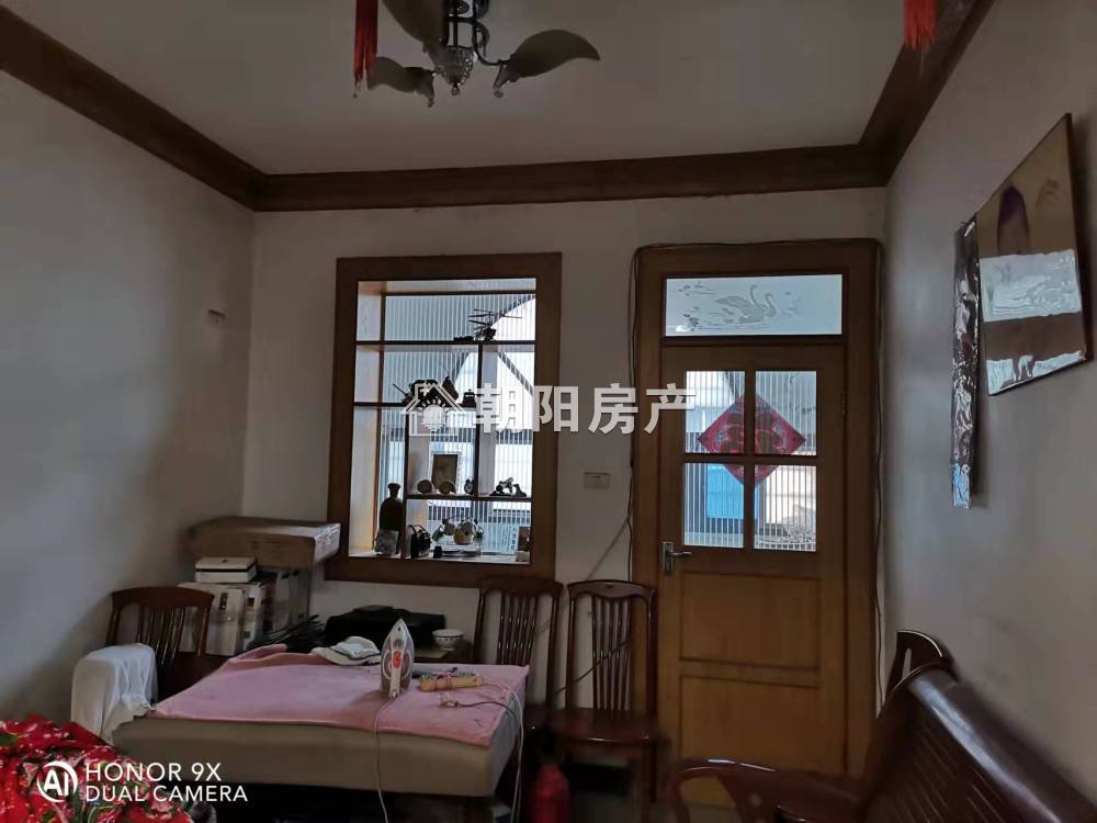 锦路小区 70平 朝南两室 满两年 学区房 2286元/平