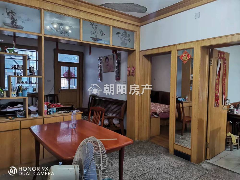 锦路小区 70平 朝南两室 满两年 学区房 2286元/平