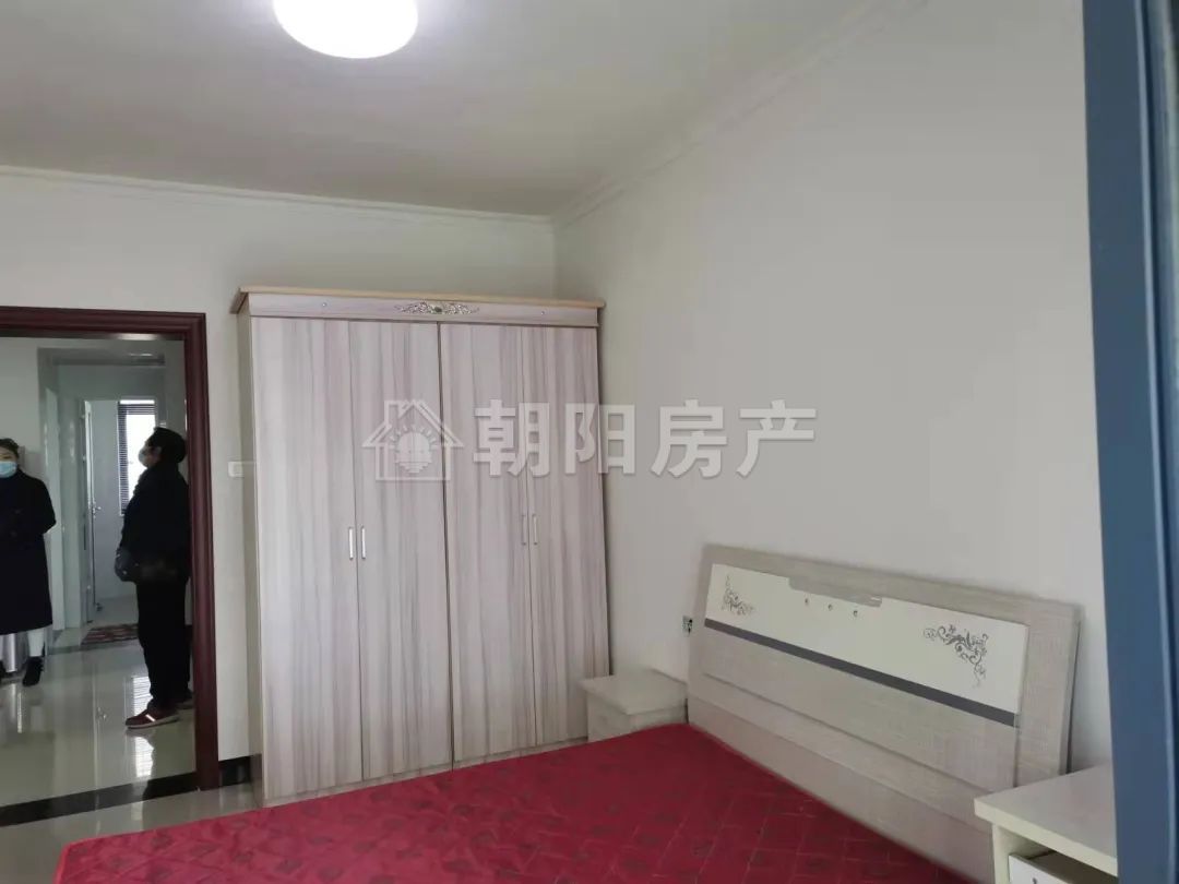 谢家集新村C区 69平 南向两居 简装 满两年 2753元/平