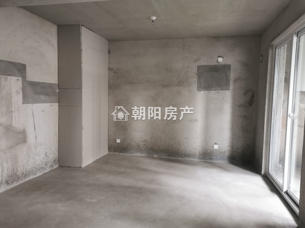 网云小镇二期 126平 南向四室两厅 学区房 毛坯