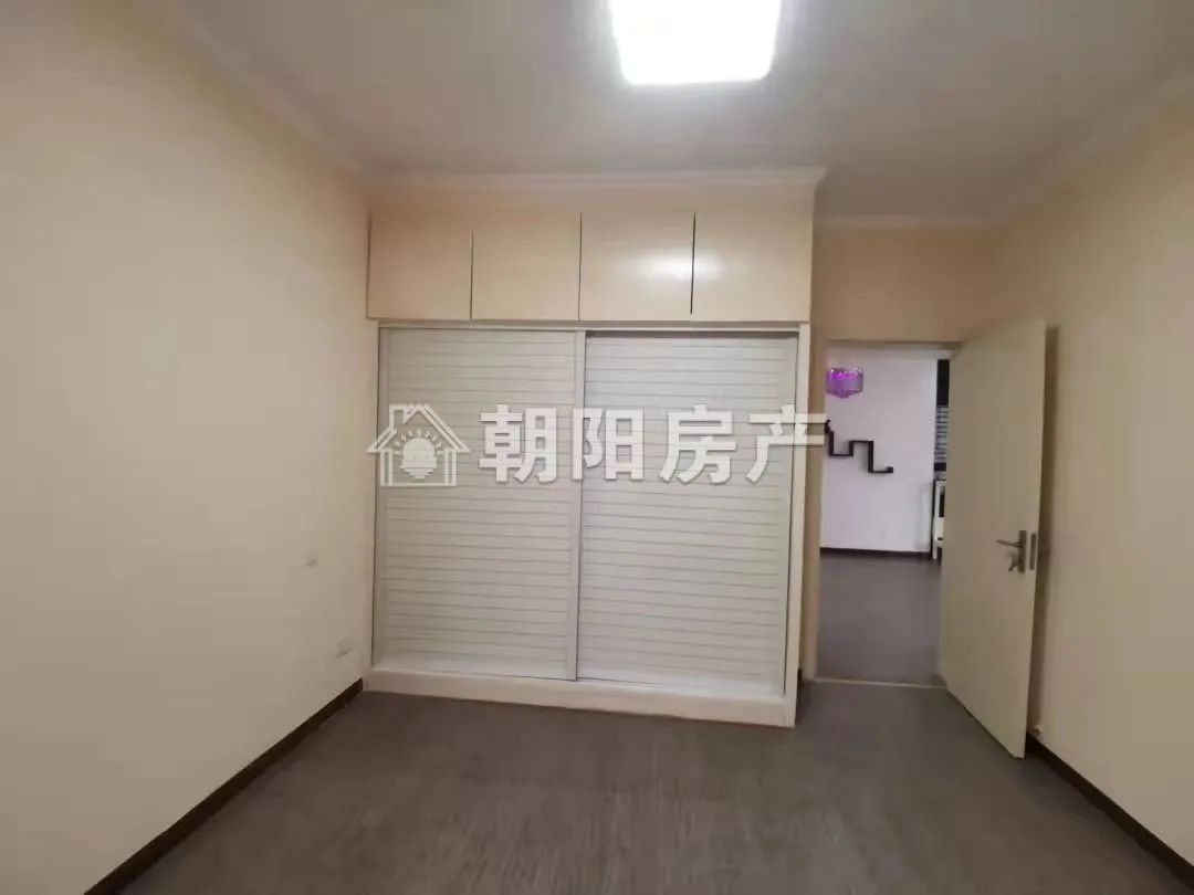 福海园 91平 南向两室精装 满两年 交通便利 学区房