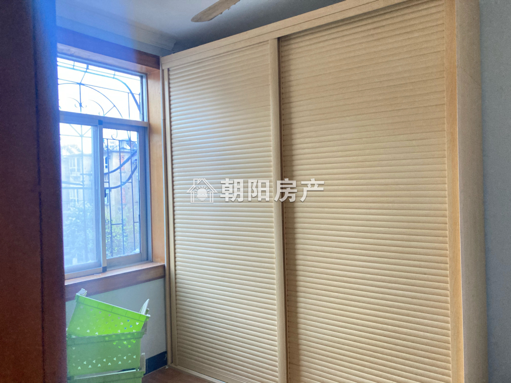 供电局家属楼 89平 精装三室朝南 2917元/平 学区房 随时看房