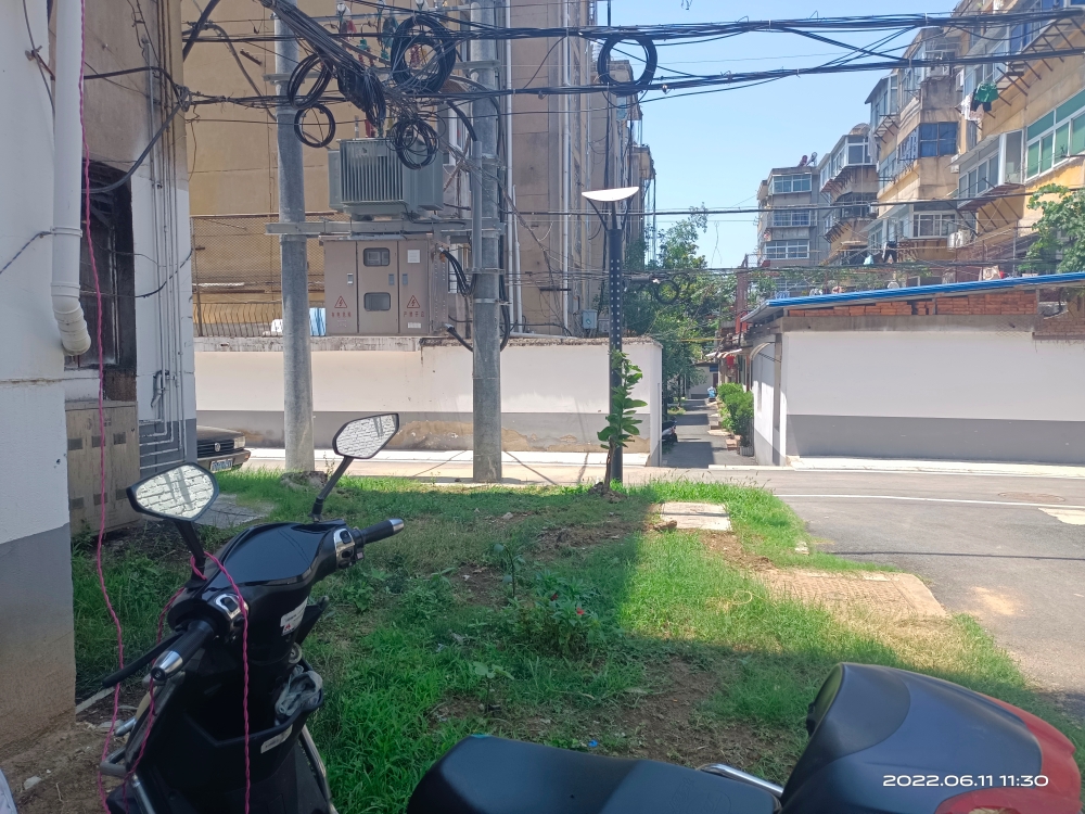 此房是精装修；家具家电齐全；两室一厅_11