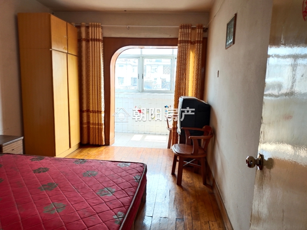 天桥小区70平方拎包即住出租_5