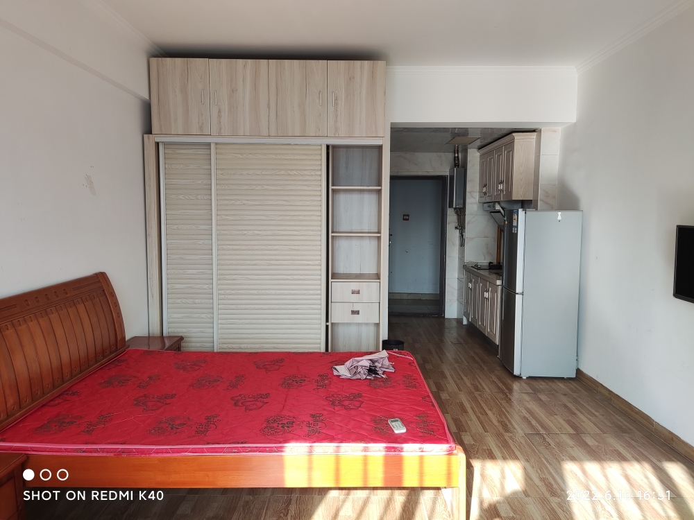 龙湖中心精装公寓家电齐全_10