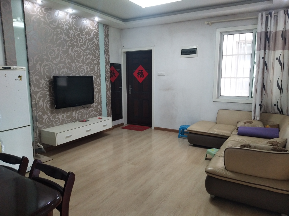 优山美地精装两室 家电齐全 拎包即住_2