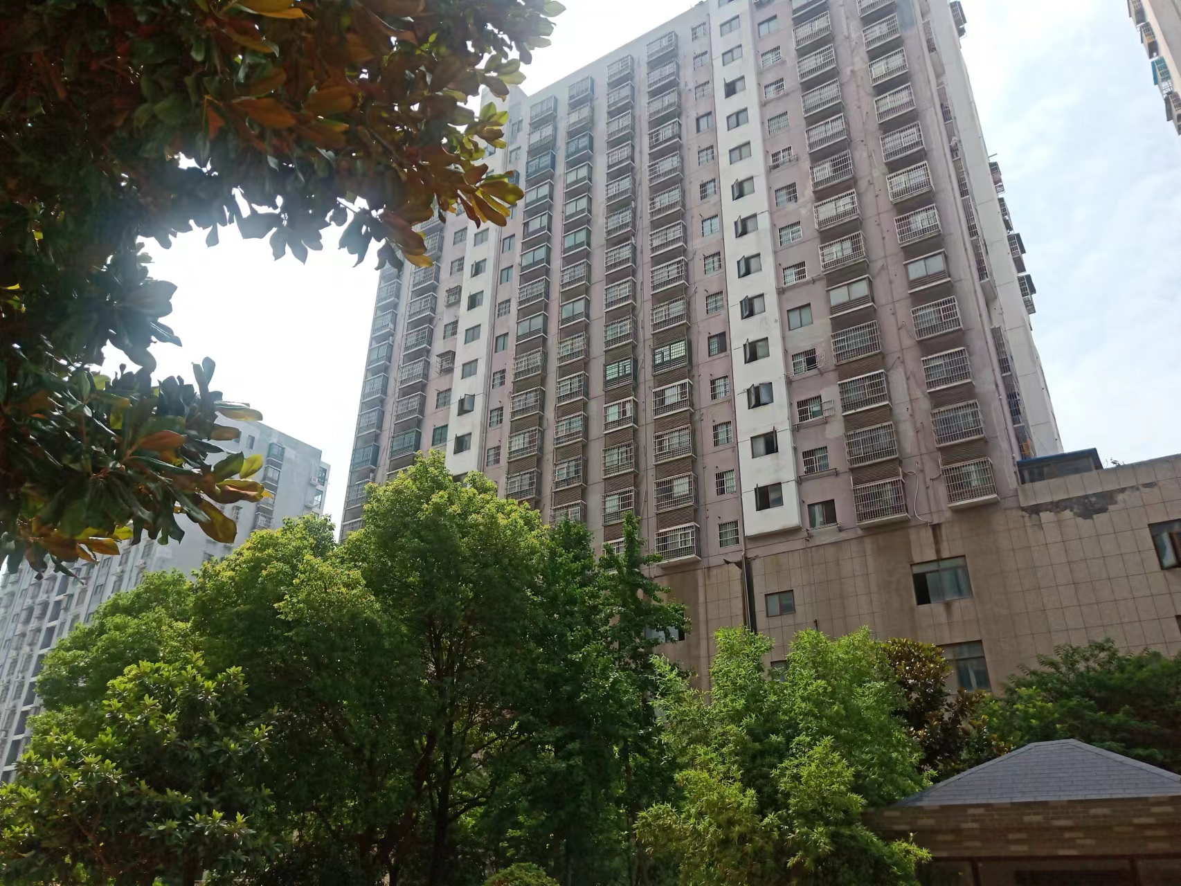 西城国际 112.7平方 毛坯 三室两厅  临近街 上四小_9