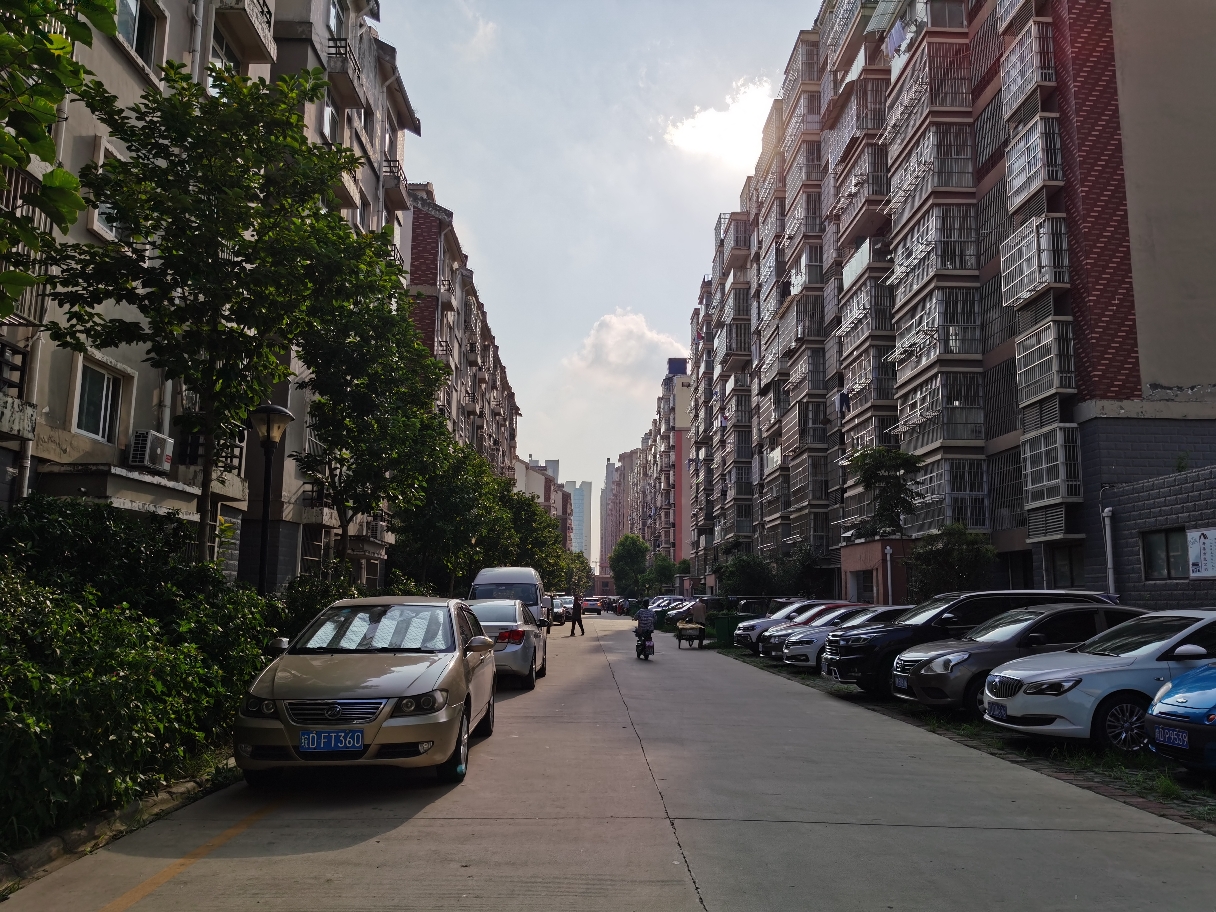 小区环境优美，交通便利，购物方便_14