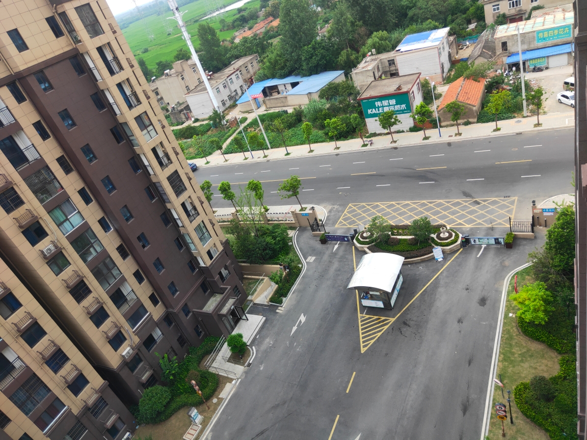 晟地绿园 洋房顶楼 满二老证  房东亏本急售 _10