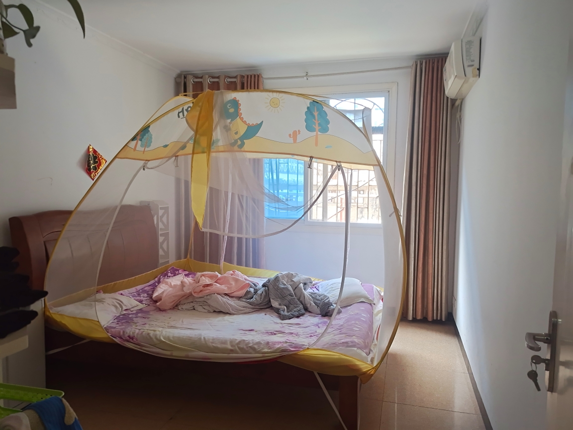 舜耕园一期一楼三室两厅带院子，带车库出售_11