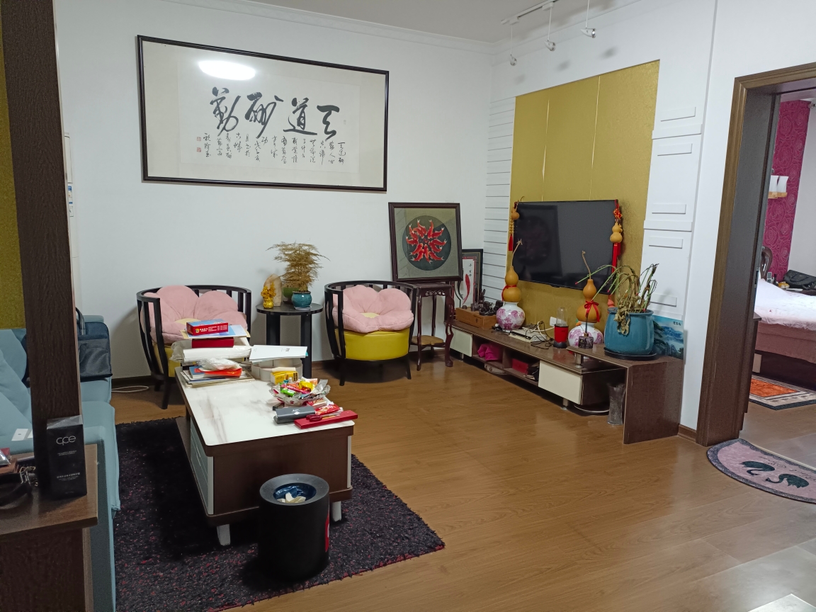 寿县老城区西街金峰财富3室2厅毛坯_2