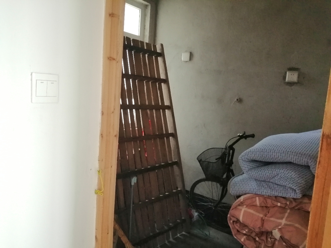 城南新区寿滨小区二期130平方简装三室两厅_6