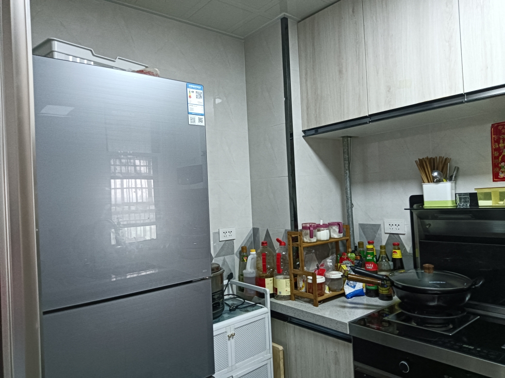 淮河新城五期精裝帶供暖 入住只有幾年 三房打包出售_8