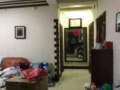 前进商住楼 136平 南向三室一厅 交通便利 配套齐全