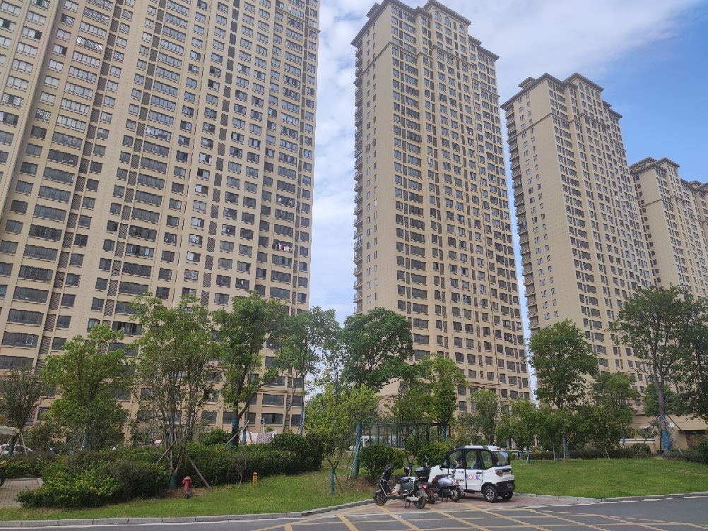 出租 望湖苑 毛坯 117平米 三室两厅 地势好采光好_10