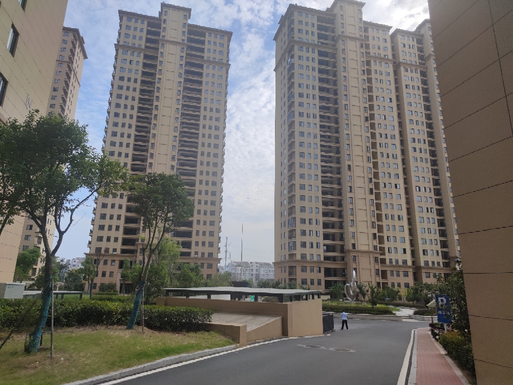 出租 望湖苑 毛坯 117平米 三室两厅 地势好采光好_11