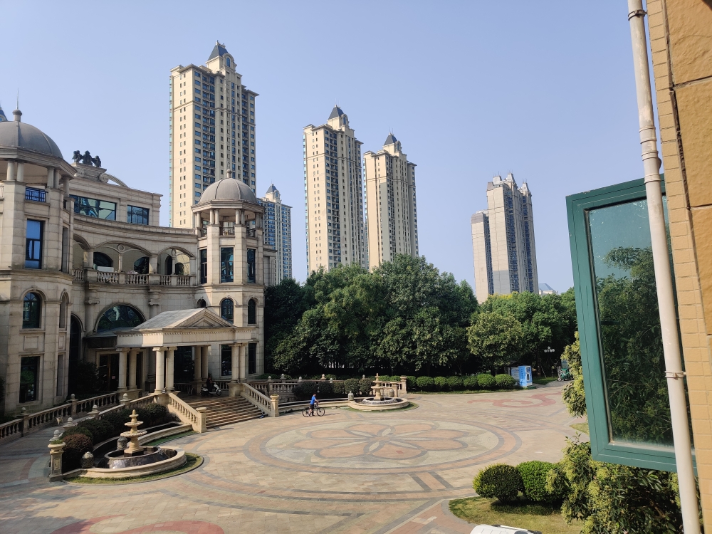 恒大绿洲三室两厅吉房出售_11