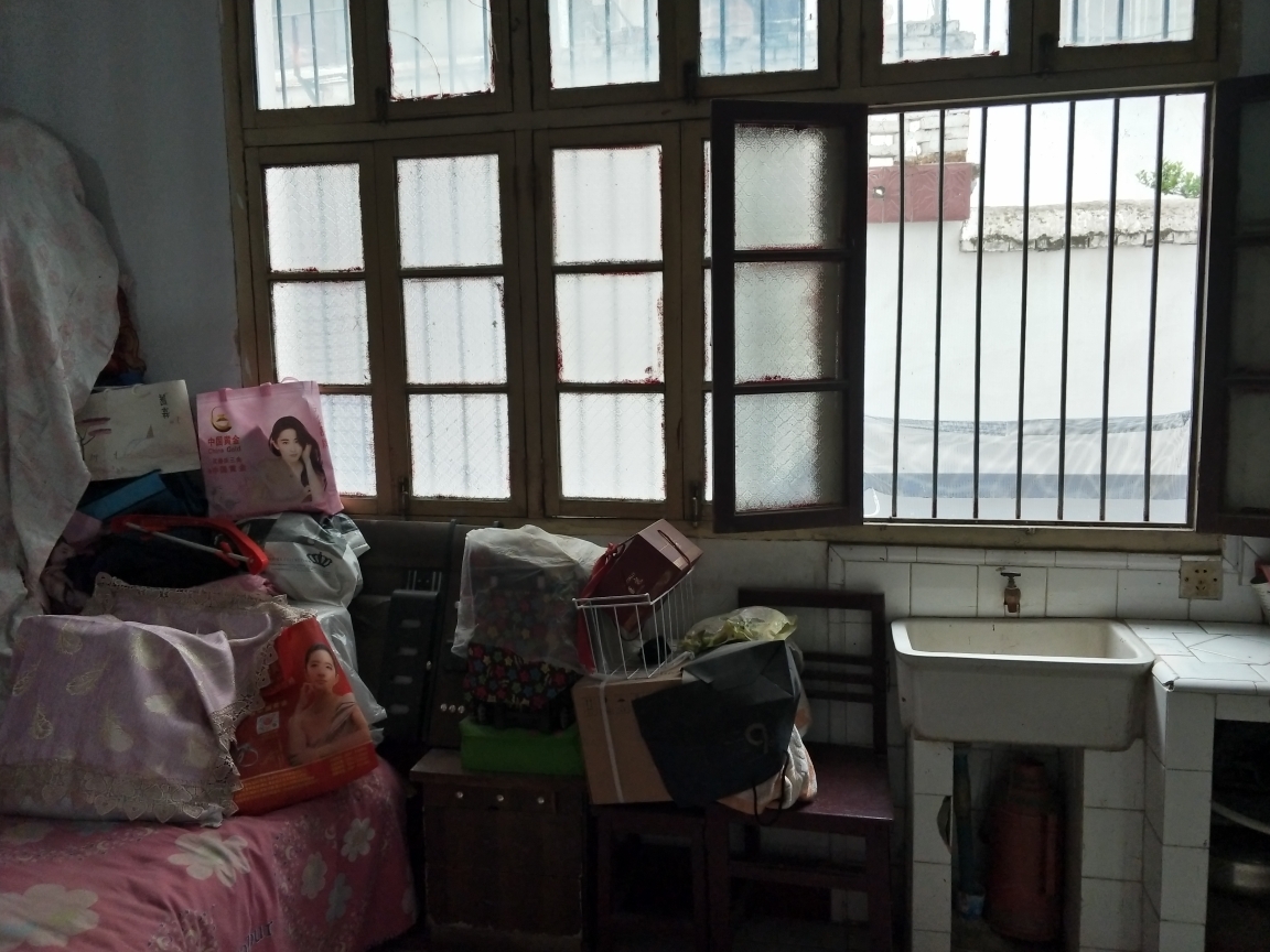 老城区 红学新村 108平 三室两厅 普通装修 _4