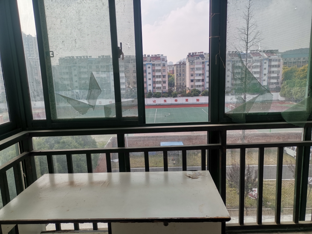 铁三处 2室一厅 毛坯 吉房出售_5