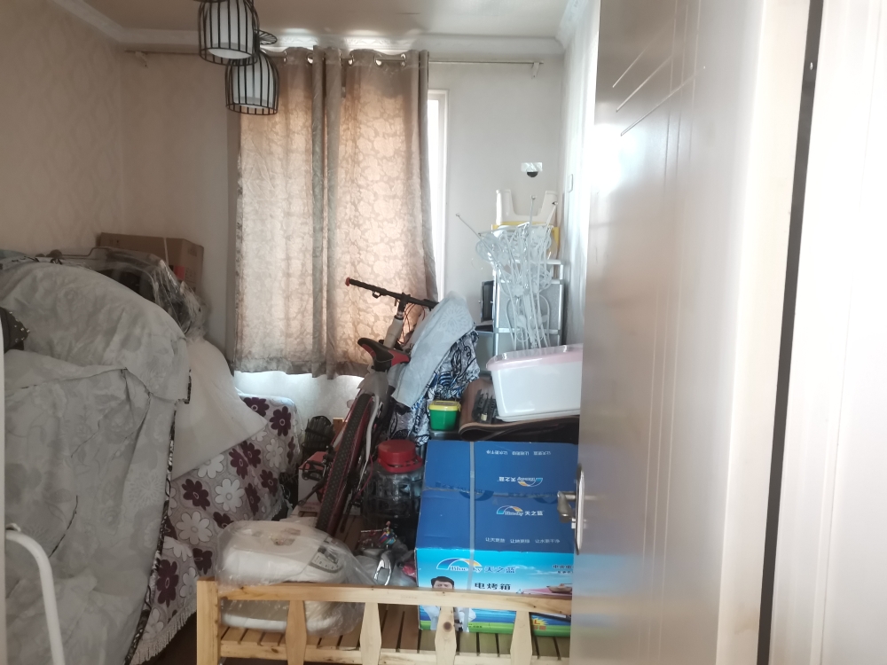 淮望小区二期3层81平方普装出租，地势好 _3